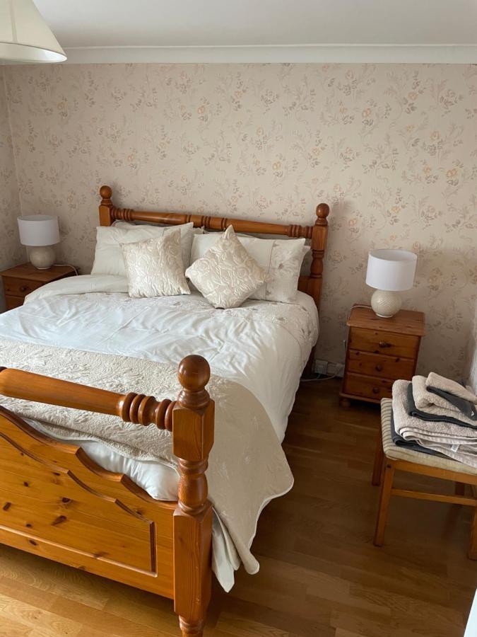 Large Townhouse With Gardens Apartman Kingscourt Kültér fotó