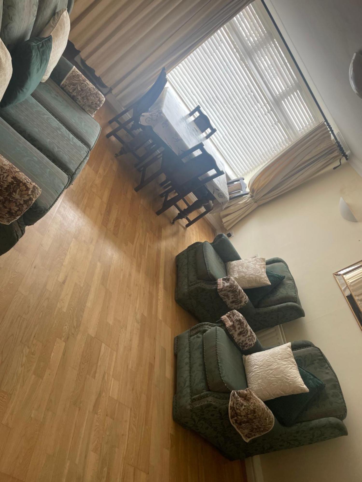 Large Townhouse With Gardens Apartman Kingscourt Kültér fotó
