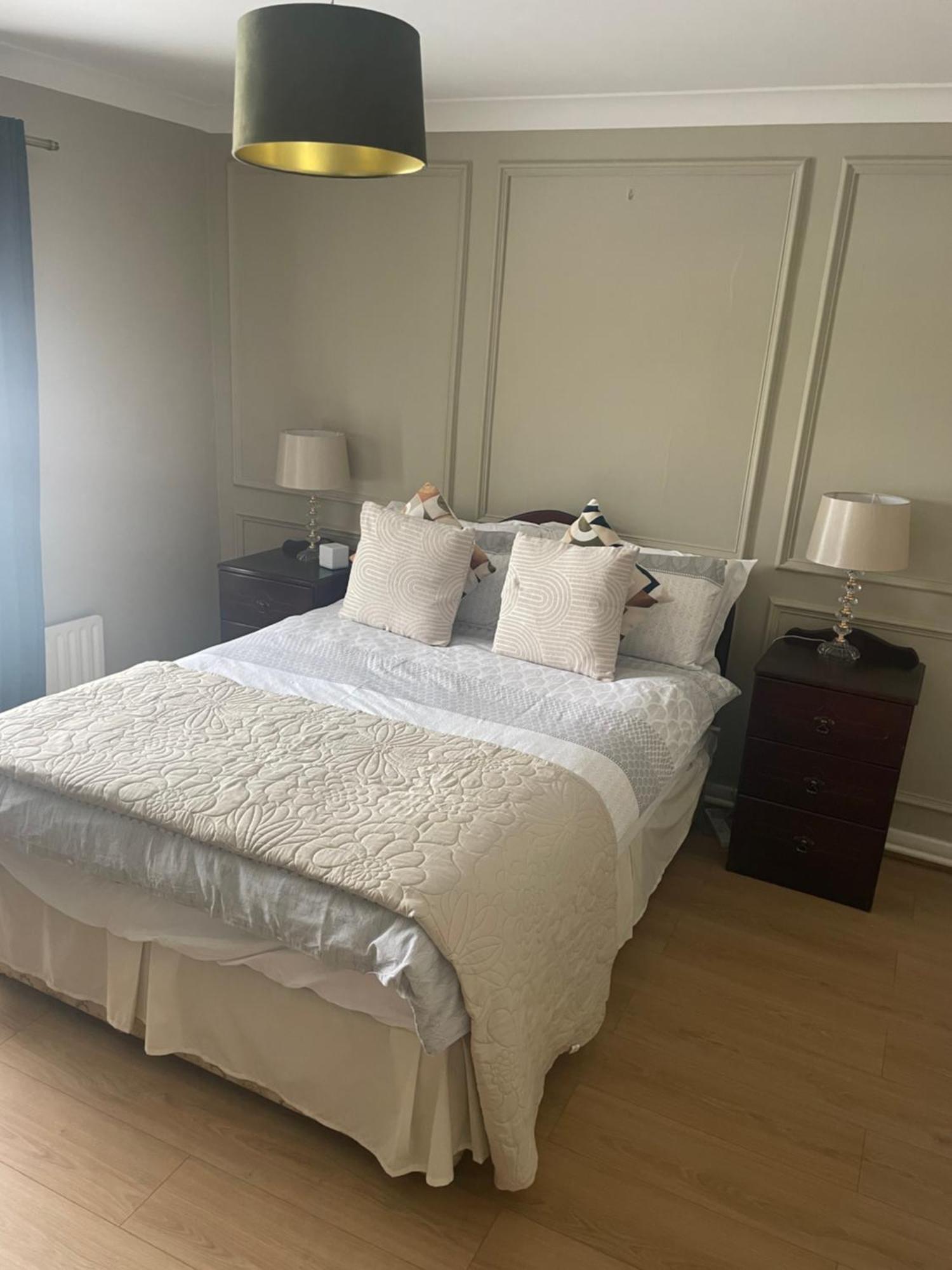 Large Townhouse With Gardens Apartman Kingscourt Kültér fotó